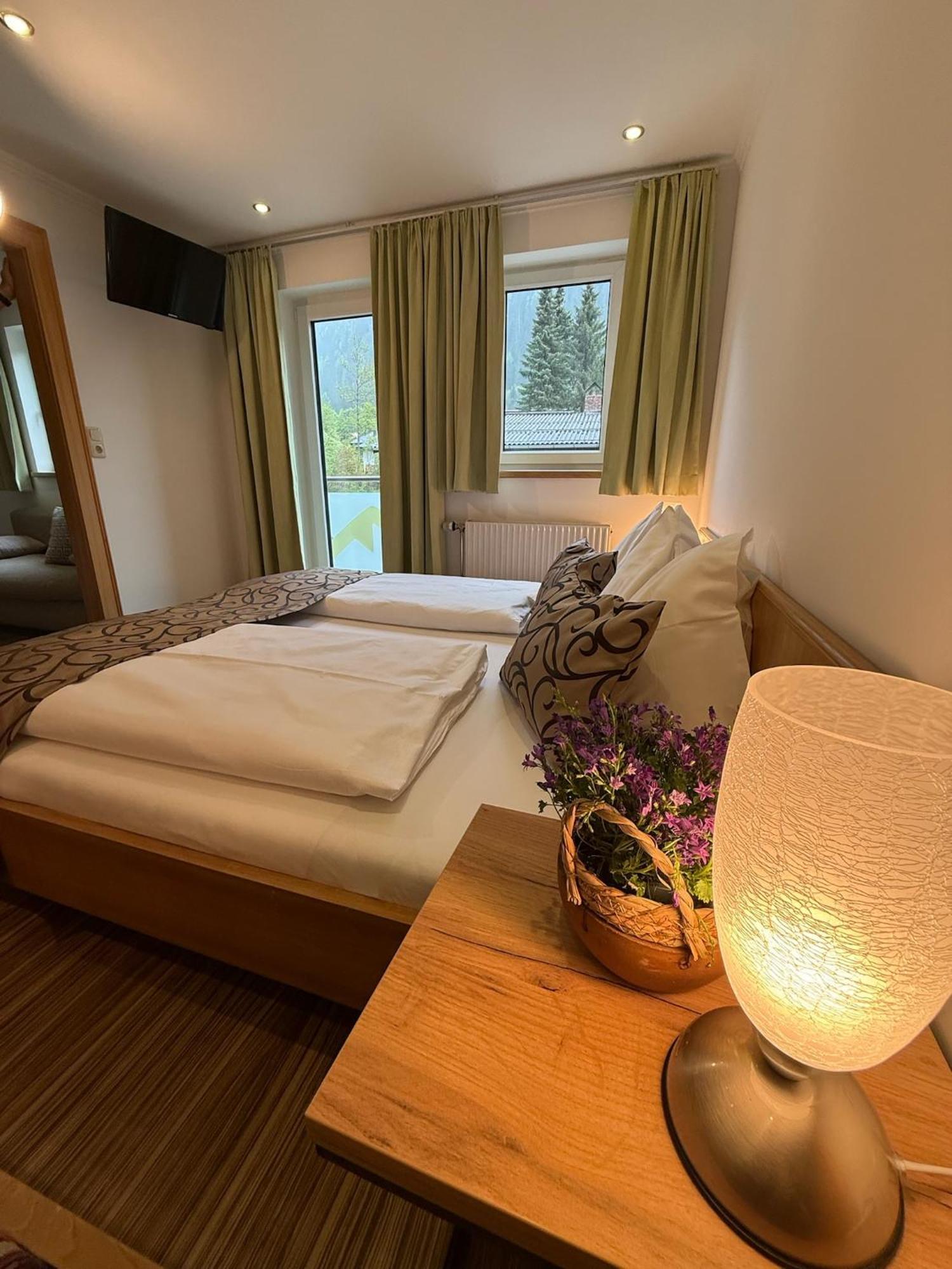 Grubers, Hotel Appartments Gastein バードガシュタイン エクステリア 写真